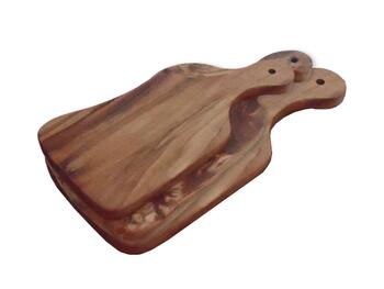 TAGLIERE IN LEGNO DI ULIVO OLIATO IRREGOLARE MAXI CON MANICO 50X30 CM   Alessandrelli Business Solutions